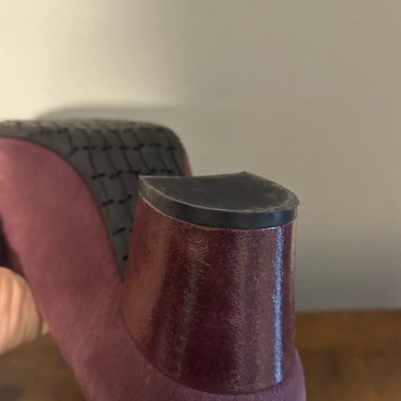 ❤️🔥❤️🔥 Thierry Rabotin Narrow Stamped Purple Suede Slip On Heeled Shoes - Picture 7 of 10